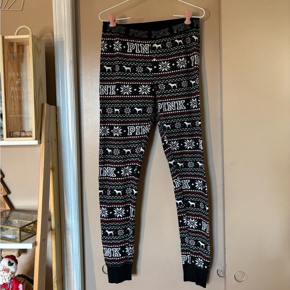 Victoria secret pink Christmas pattern legging pants - Picture 1 of 15